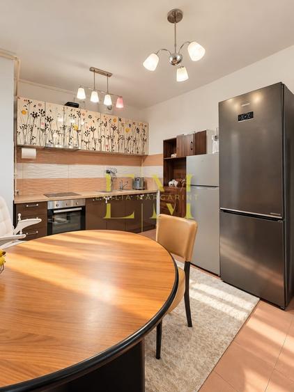 Apartament cu 2 camere decomandat în Tractorul