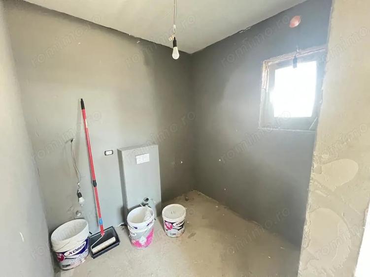 Casă cu 6 camere cu Teren 470 Mp în Sânpetru