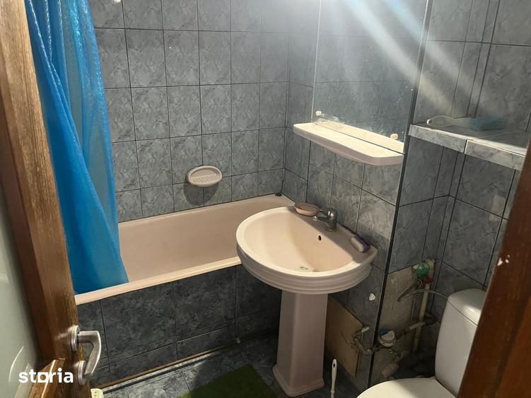 Apartament cu 3 camere în Republicii