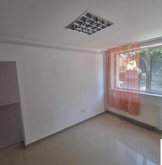 Casă individuală cu 2 camere cu Canalizare în Semicentral