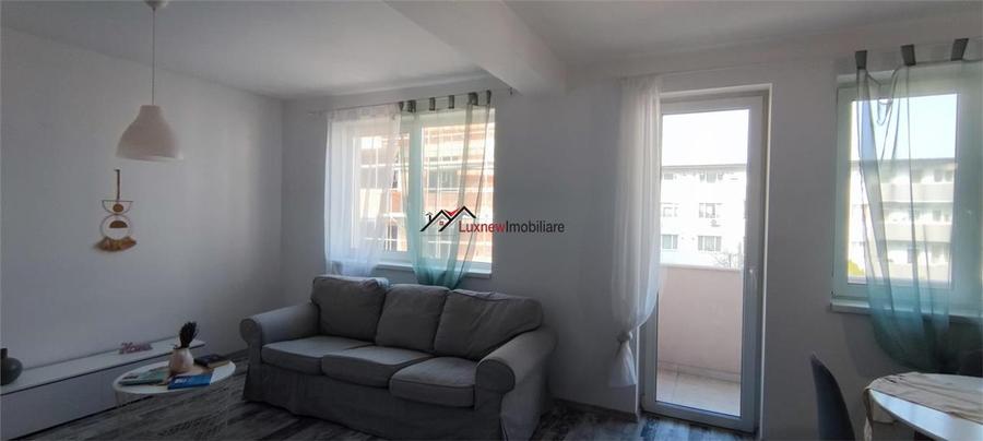 Apartament cu 2 camere semidecomandat, mobilat în Florești — fotografia 3