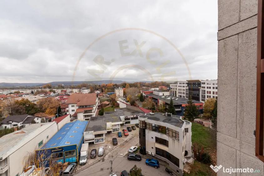Apartament cu 3 camere decomandat, mobilat în Central