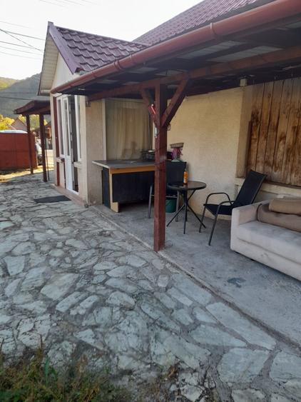 Casă cu 2 camere în Central