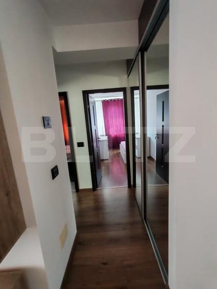 Apartament cu 3 camere decomandat, mobilat în Calea Moldovei