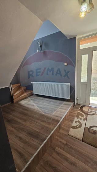 Casă cu 5 camere cu Teren 1375 Mp în Dârlos
