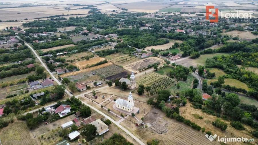 Casă cu 4 camere cu Teren 2208 Mp în Folea