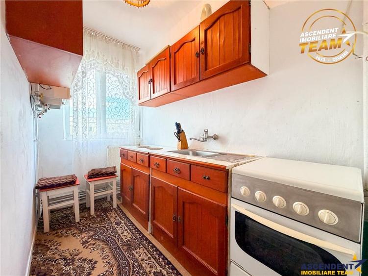 Apartament cu 2 camere semidecomandat în Ciucului
