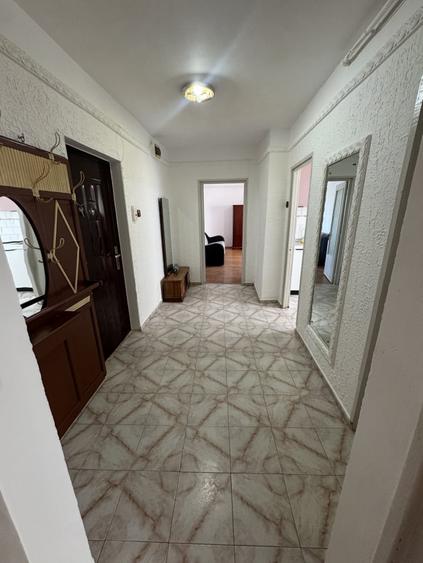 Apartament cu 2 camere decomandat în Cantacuzino