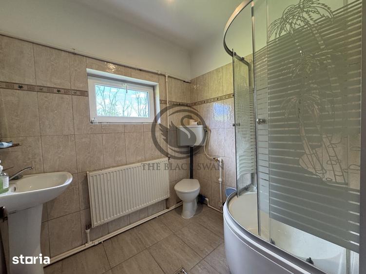 Casă cu 5 camere cu Teren 3117 Mp în Dumbrăvești