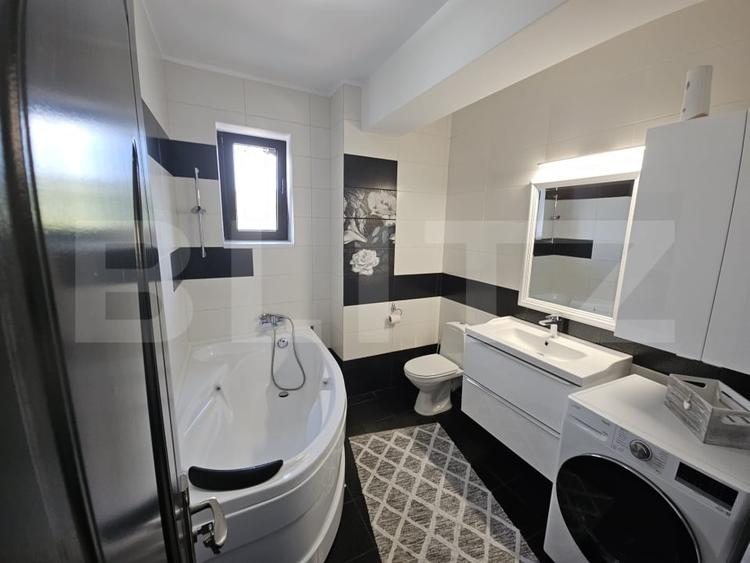 Apartament cu 2 camere semidecomandat, mobilat în Bucium