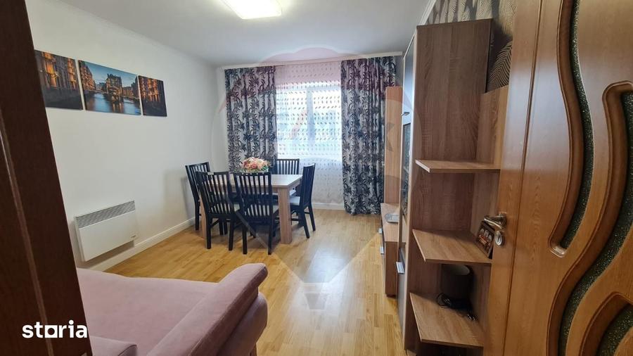 Apartament cu 2 camere decomandat în Sud