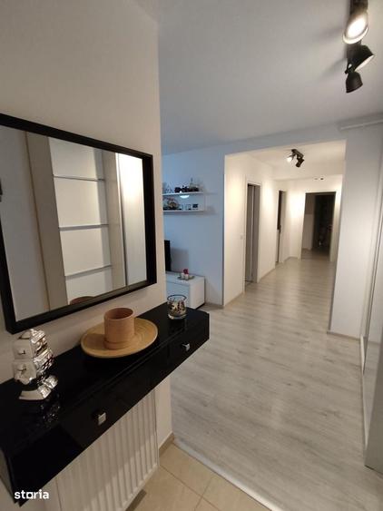 Apartament cu 3 camere în Theodor Pallady