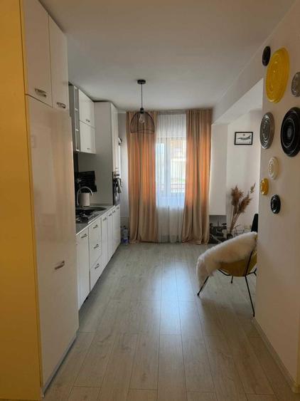 Apartament cu 2 camere decomandat în Florești