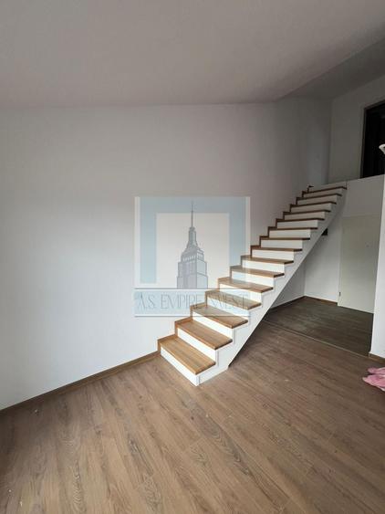 Apartament cu 3 camere decomandat în Sânpetru