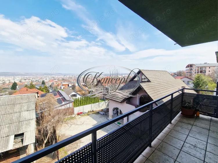 Apartament cu 3 camere decomandat în Andrei Mureșanu