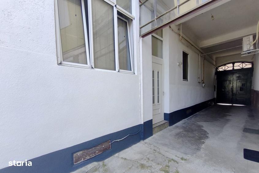 Apartament cu 4 camere în Central