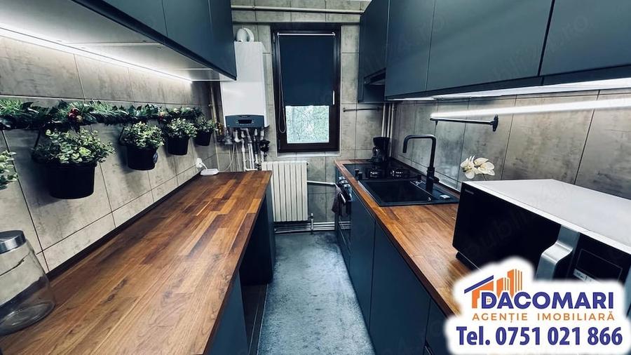 Apartament cu 2 camere decomandat în Micro 17