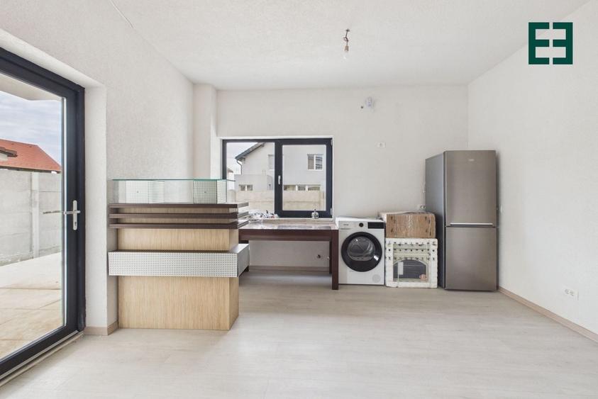 Casă individuală cu 4 camere cu Teren 300 Mp în Tisa Nouă
