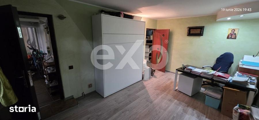 Apartament cu 3 camere decomandat, mobilat în Micro 11