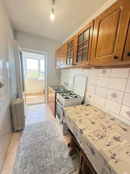 Garsonieră decomandată în Complex Studențesc
