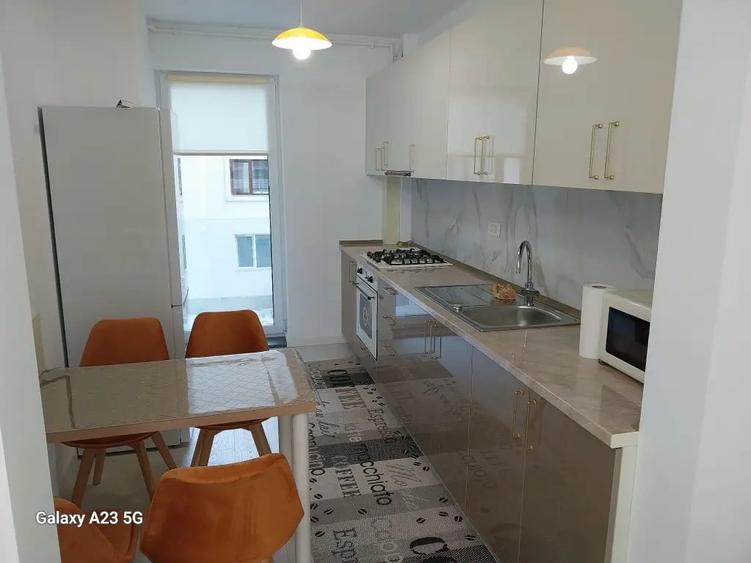 Apartament cu 2 camere decomandat în Dacia