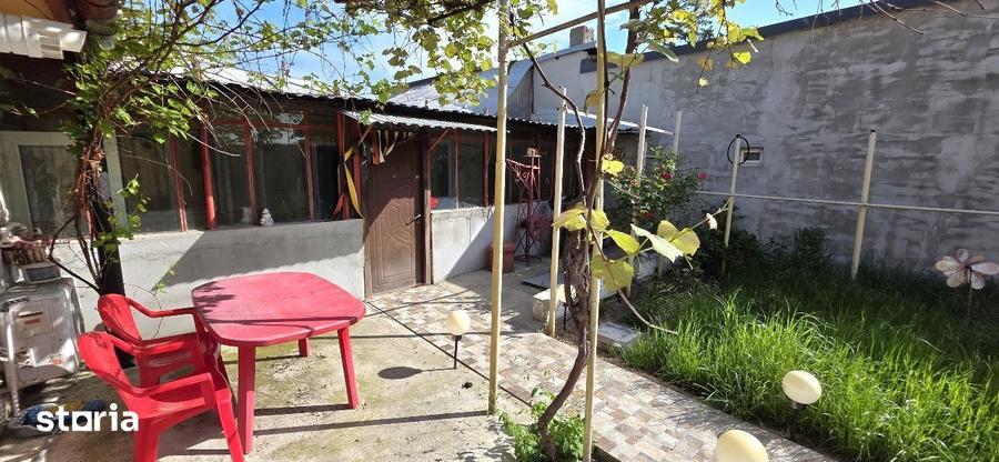 Casă cu 3 camere cu Teren 213 Mp în Alexandriei