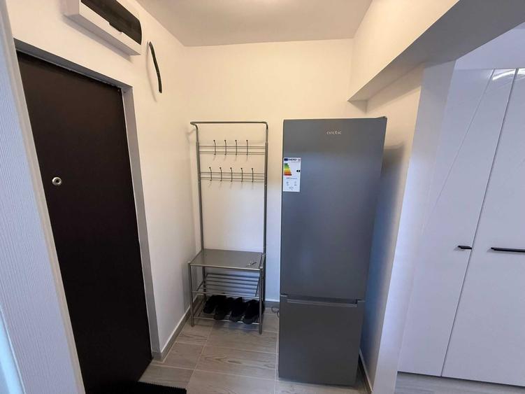 Garsonieră decomandată în Central