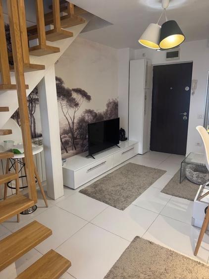 Apartament cu 3 camere decomandat în Exterior Vest