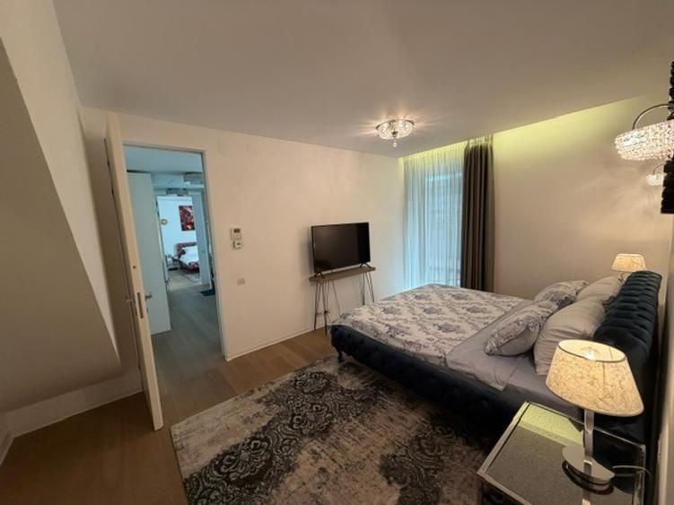 Apartament cu 4 camere decomandat, mobilat în Aviatorilor