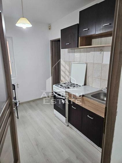 Apartament cu 2 camere decomandat, mobilat în Steaua