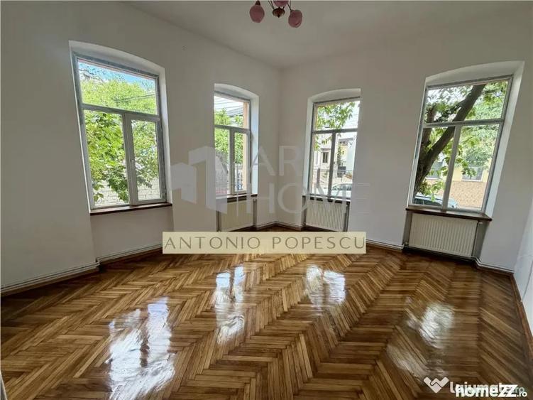 Casă cu 4 camere cu Teren 605 Mp în Central