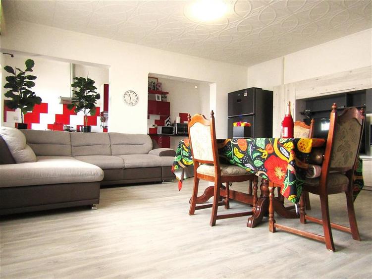 Casă cu 4 camere cu Teren 620 Mp în Exterior Sud
