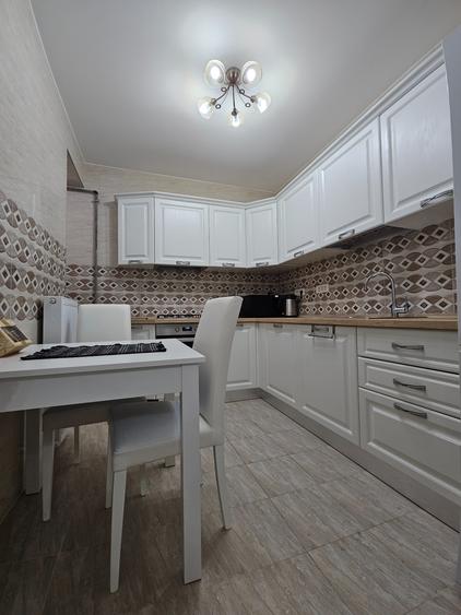 Apartament cu 2 camere decomandat în Tomis Mall