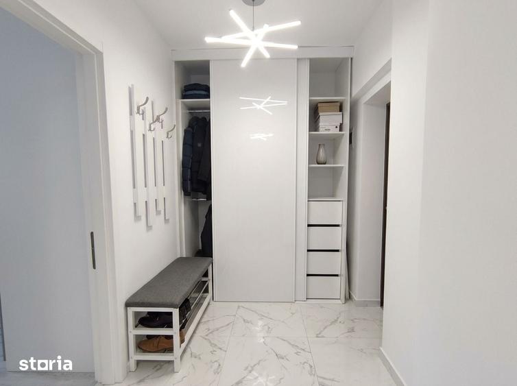 Apartament cu 2 camere în Podu Roș