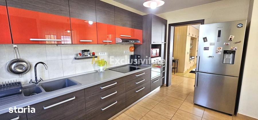 Casă cu 7 camere cu Teren 2000 Mp în Feleacu