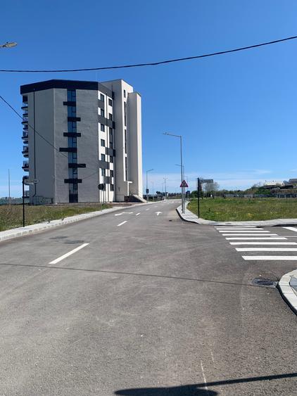 Apartament cu 2 camere decomandat în Est