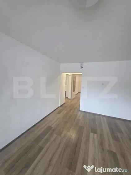 Apartament cu 3 camere decomandat în Craiter