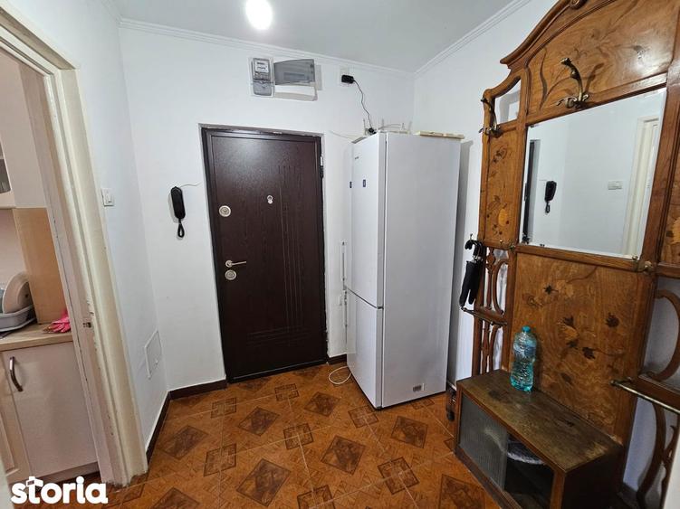 Apartament cu 3 camere în Pantelimon
