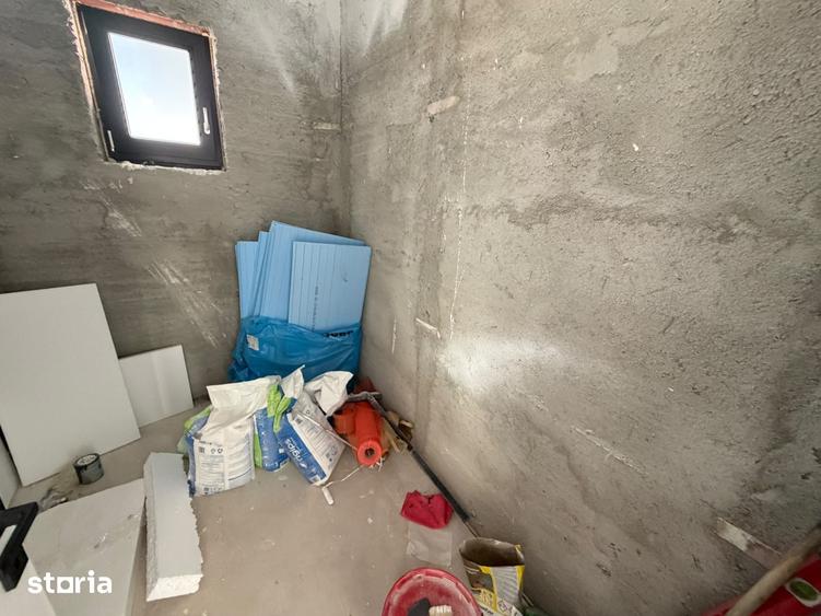 Casă cu 4 camere cu Teren 350 Mp în Central