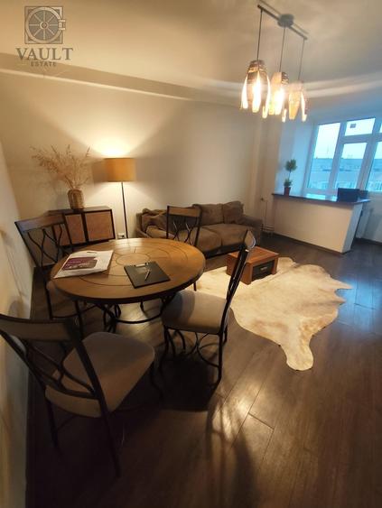 Apartament cu 3 camere decomandat, mobilat în Tineretului