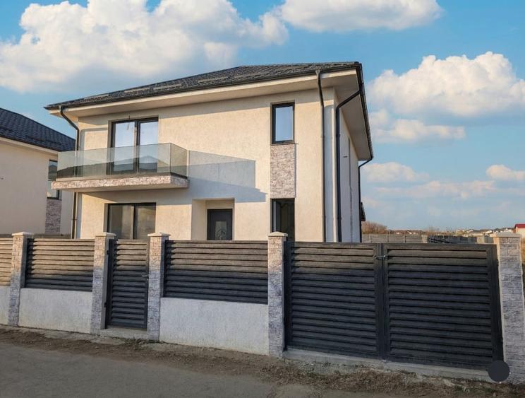 Casă individuală cu 5 camere cu Canalizare în Corbeanca