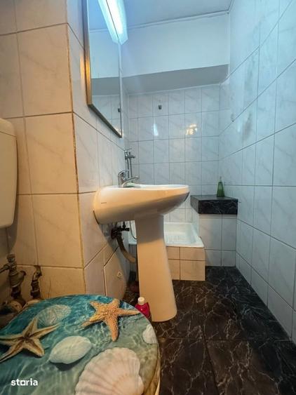 Apartament cu 4 camere decomandat în Ștefan cel Mare