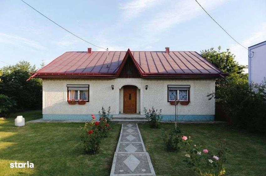 Casă cu 4 camere în Oglinzi