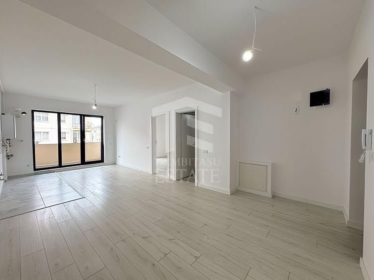 Apartament cu 2 camere decomandat în Central