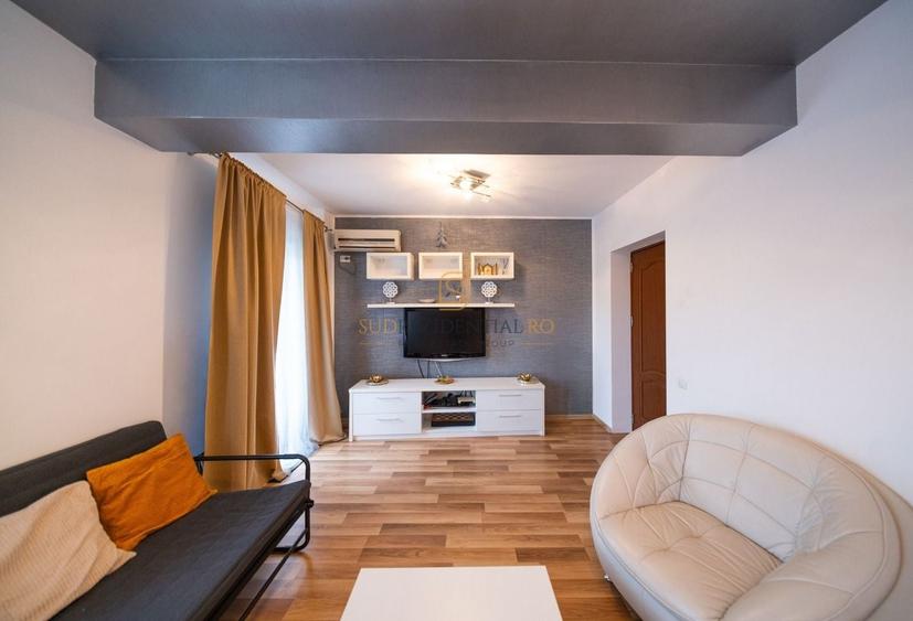 Apartament cu 3 camere decomandat, mobilat în Sud
