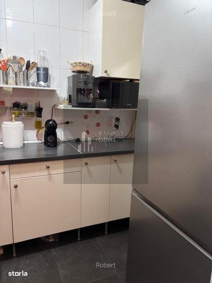 Apartament cu 3 camere în Alexandru Obregia