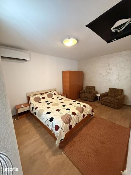 Garsonieră în Brazda lui Novac