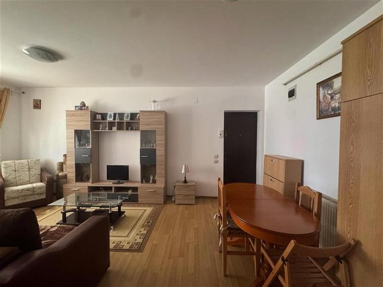Apartament cu 2 camere nedecomandat, mobilat în Aeroport