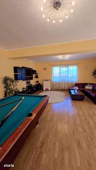 Casă cu 5 camere cu Teren 528.29 Mp în Central