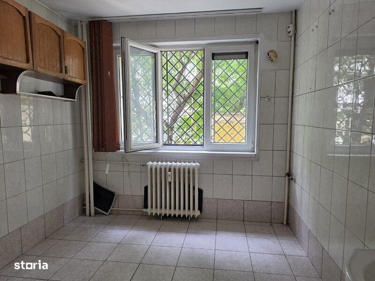 Apartament cu 3 camere în Dristor